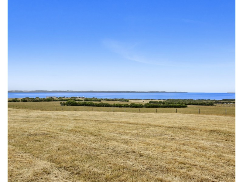 150 The Centre Way, French Island VIC 3921