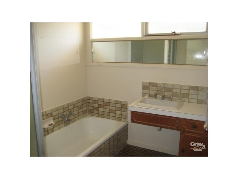 3/3-5 Gold Court, Hastings VIC 3915