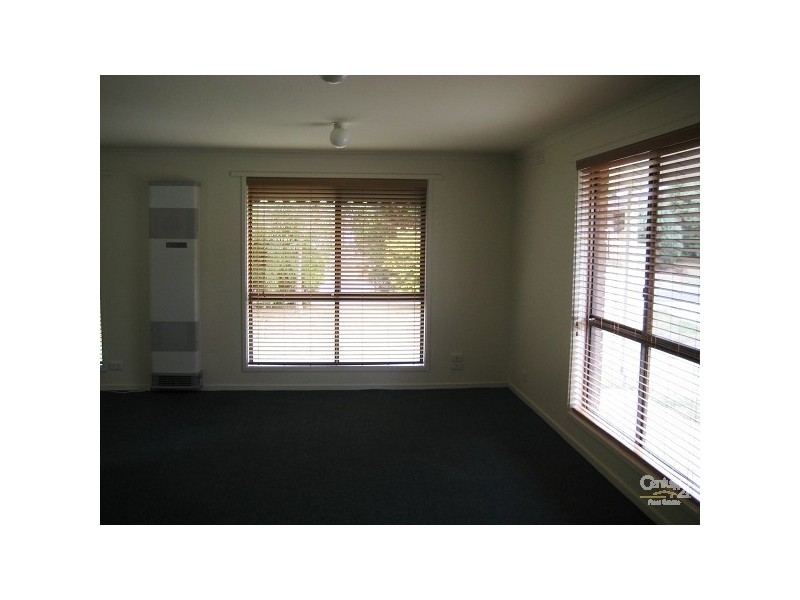 17 Penshurst Ave, Hastings VIC 3915