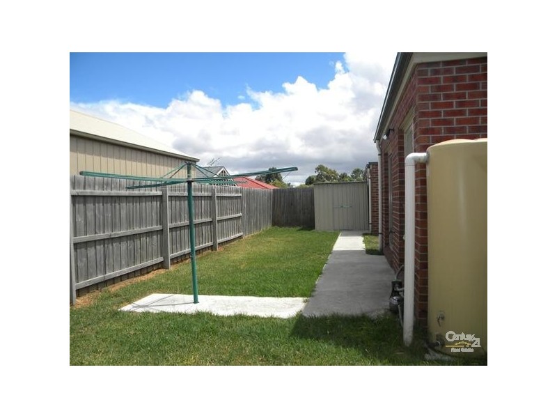 2/4-5 Jamie Court, Hastings VIC 3915