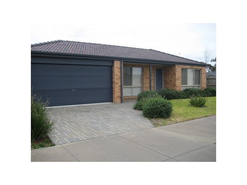 2 Kingfisher Court, Hastings VIC 3915