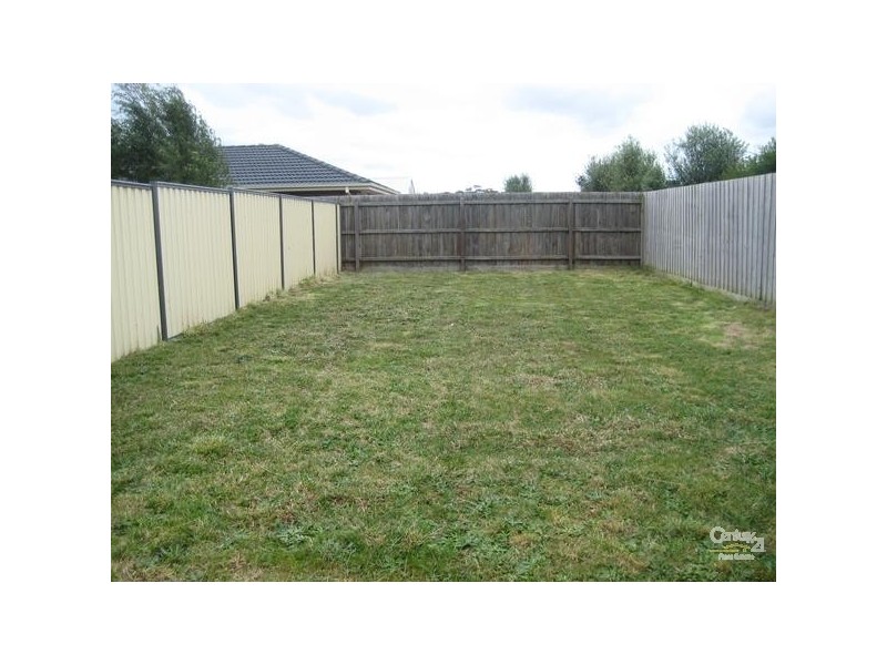 2 Kingfisher Court, Hastings VIC 3915