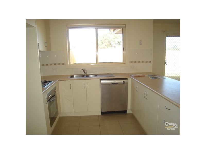 16 Banksia Crescent, Tyabb VIC 3913