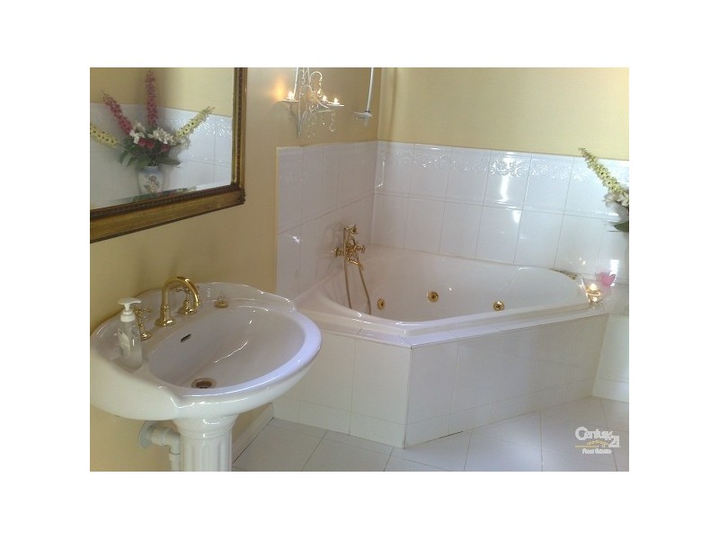 114 Shoreham Road, Red Hill VIC 3937