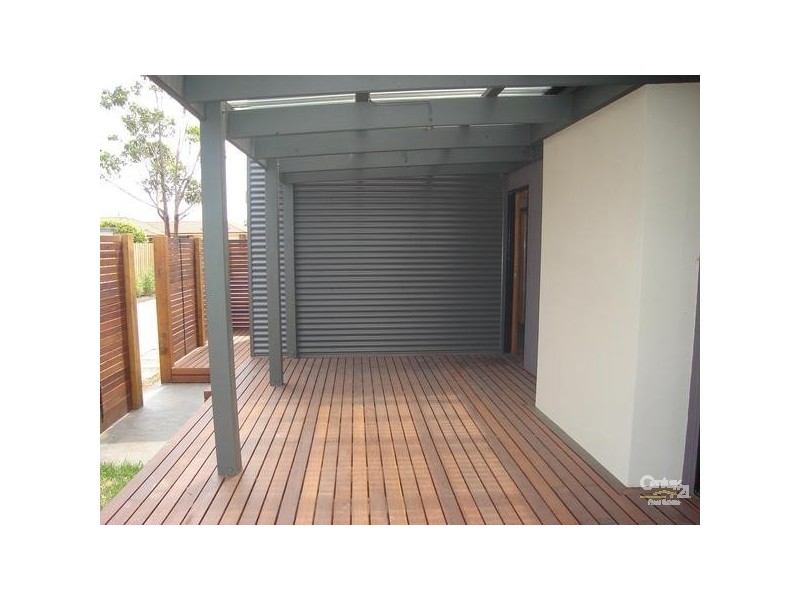 2/2 George Street, Safety Beach VIC 3936