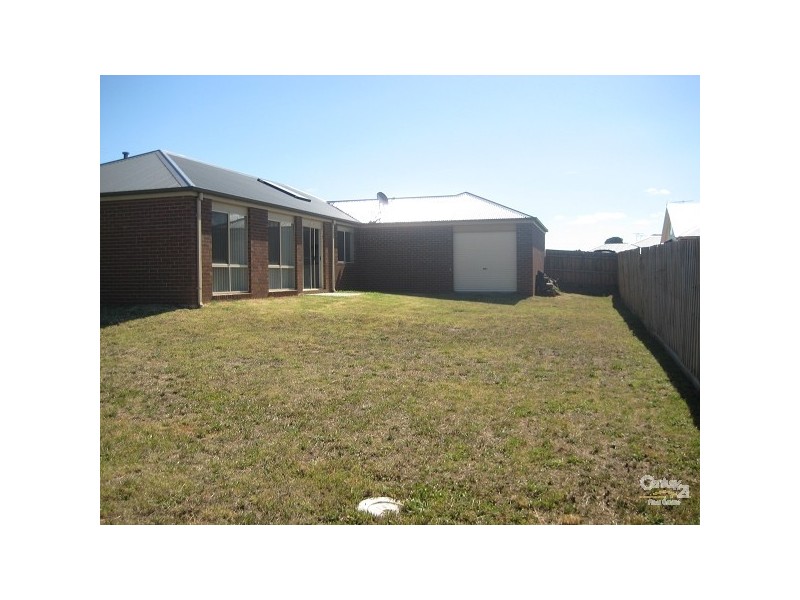 24 Victor Drive, Hastings VIC 3915