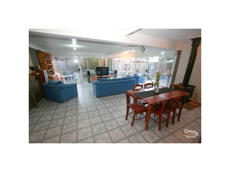 2 Janeen Court, Crib Point VIC 3919