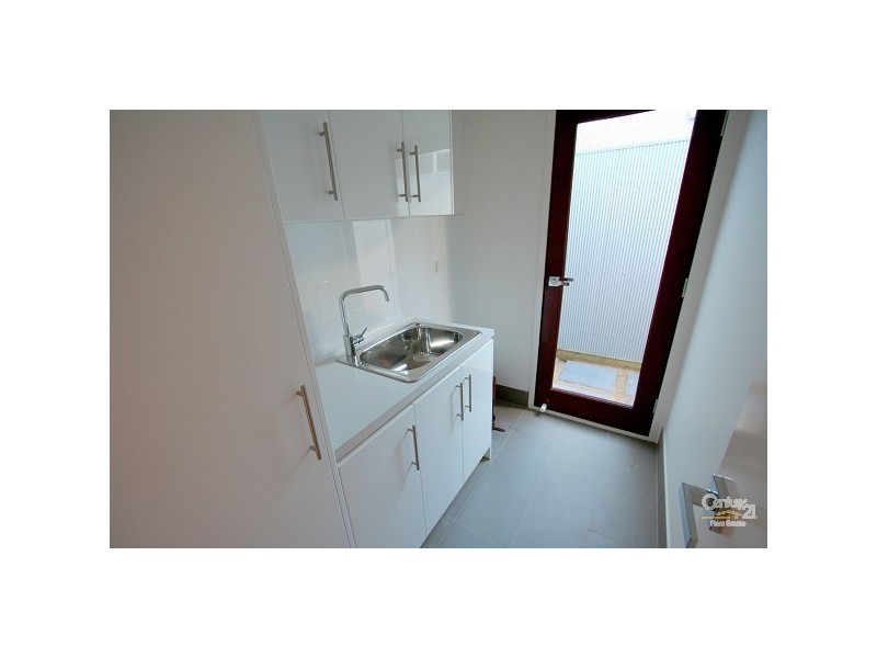 2/8 Albert Street, Hastings VIC 3915