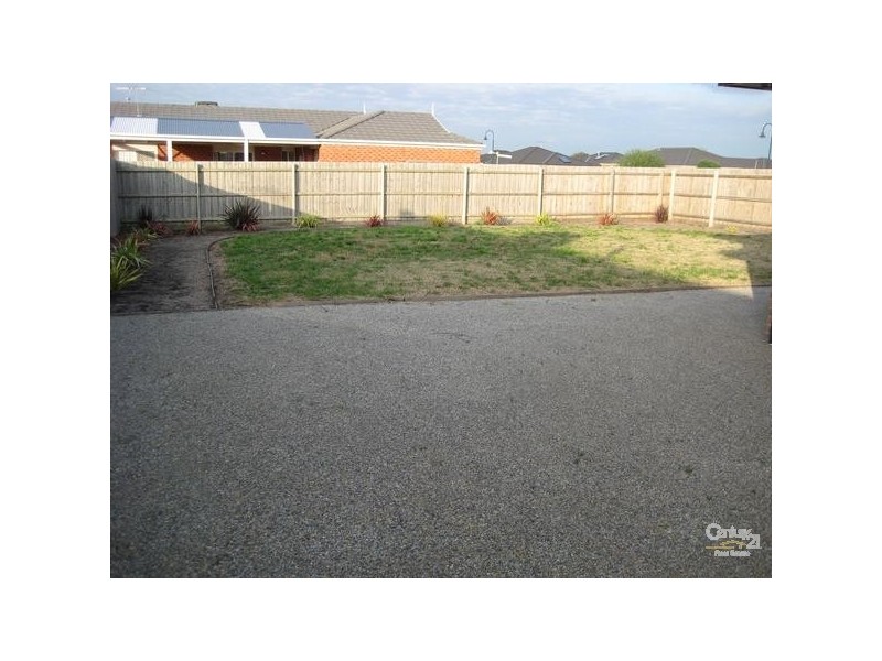 18 Elisa Place, Hastings VIC 3915