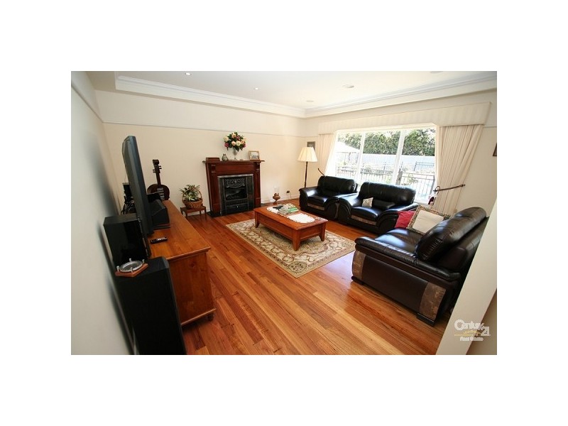 8 Kuan Yin Place, Hastings VIC 3915