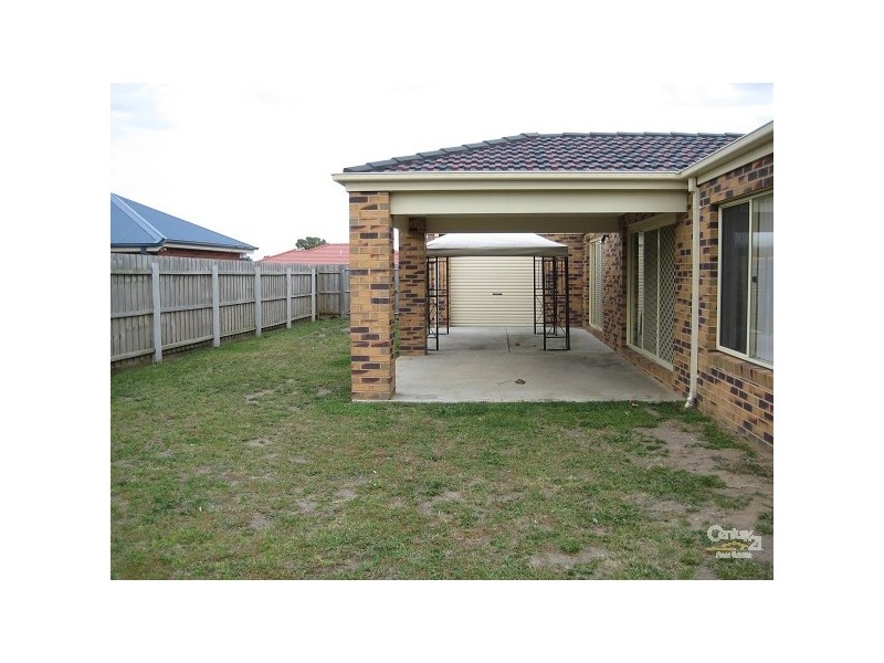 16 Rosemary Drive, Hastings VIC 3915