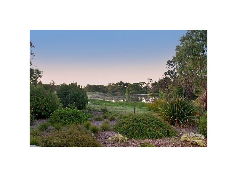 84 South Beach Road, Somers VIC 3927