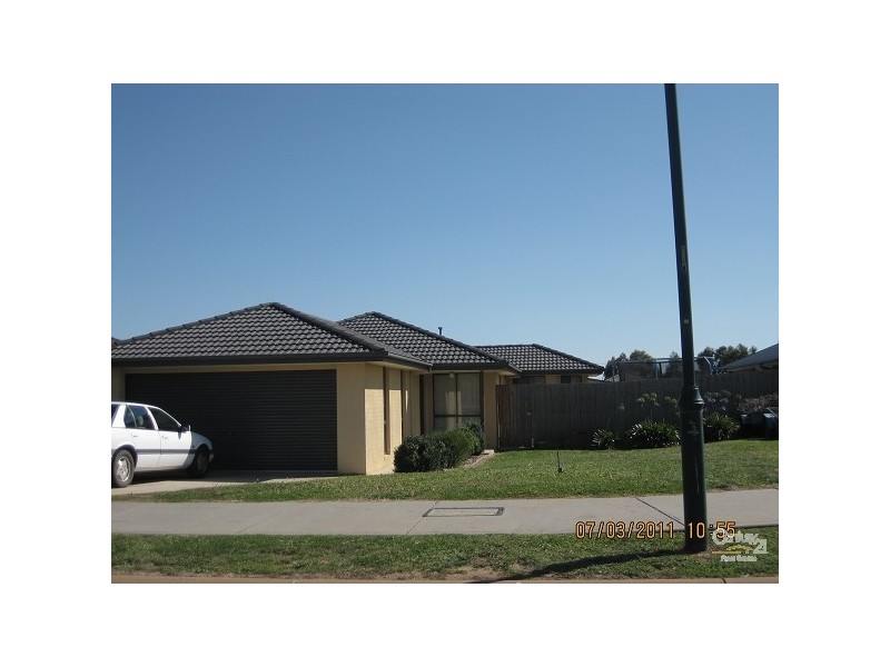 25  Matthew Circuit, Hastings VIC 3915