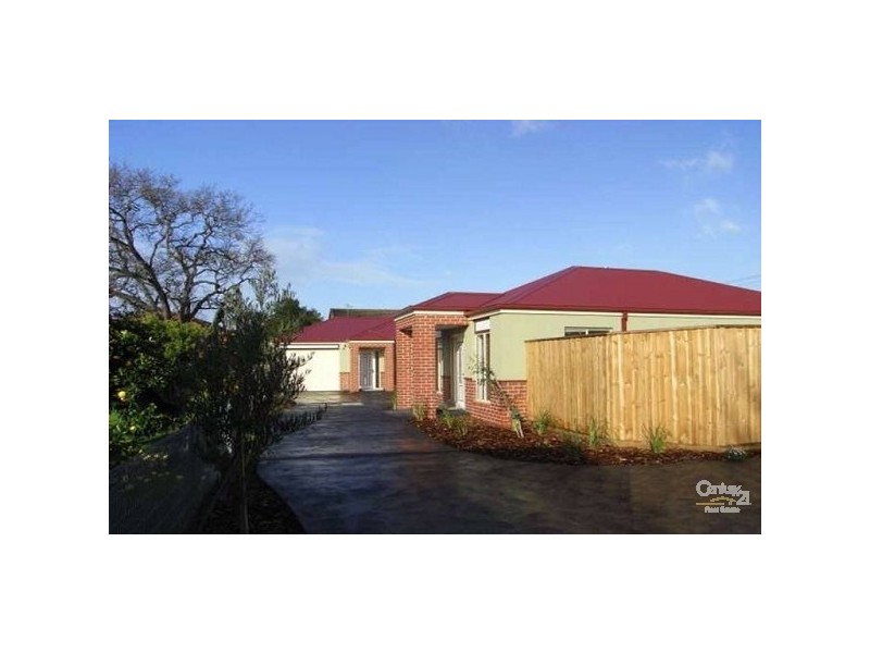 2/3 Elizabeth Street, Hastings VIC 3915