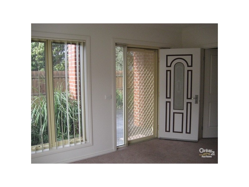 2/3 Elizabeth Street, Hastings VIC 3915