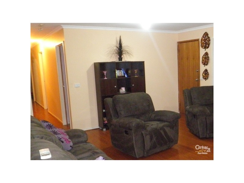 2 Morton Crescent, Bittern VIC 3918