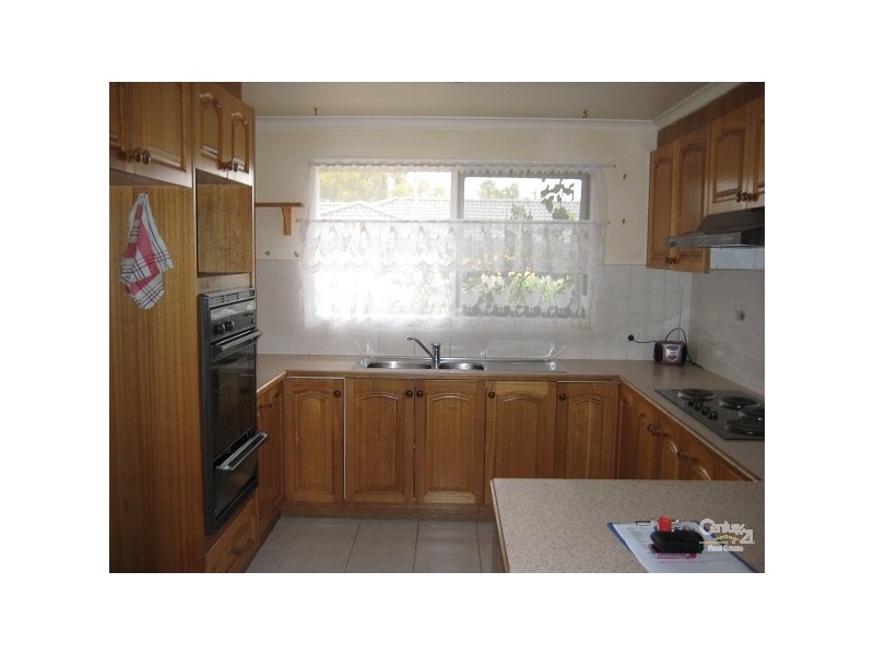 5 Cedar Drive, Hastings VIC 3915