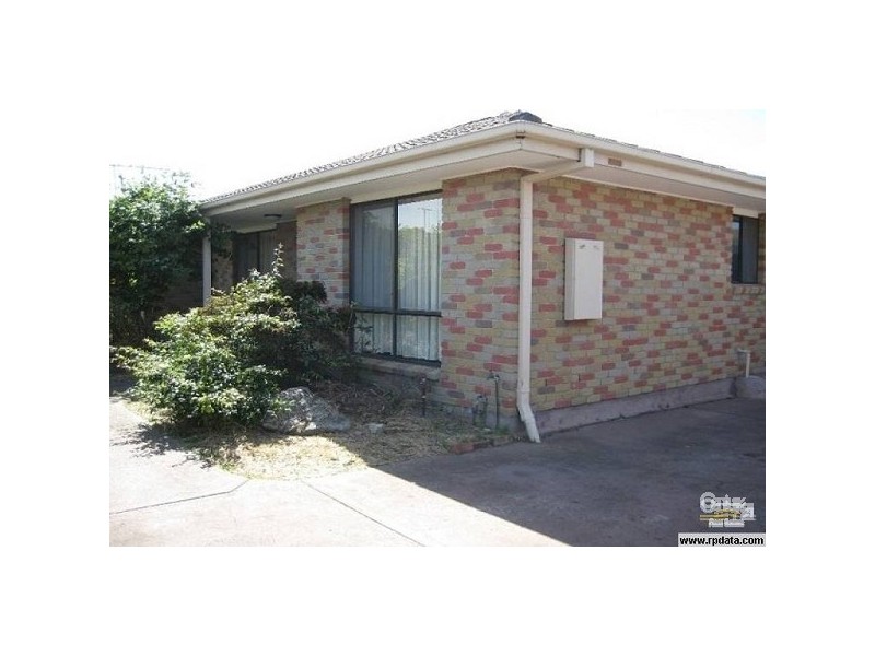 2/2 Simon Street, Hastings VIC 3915