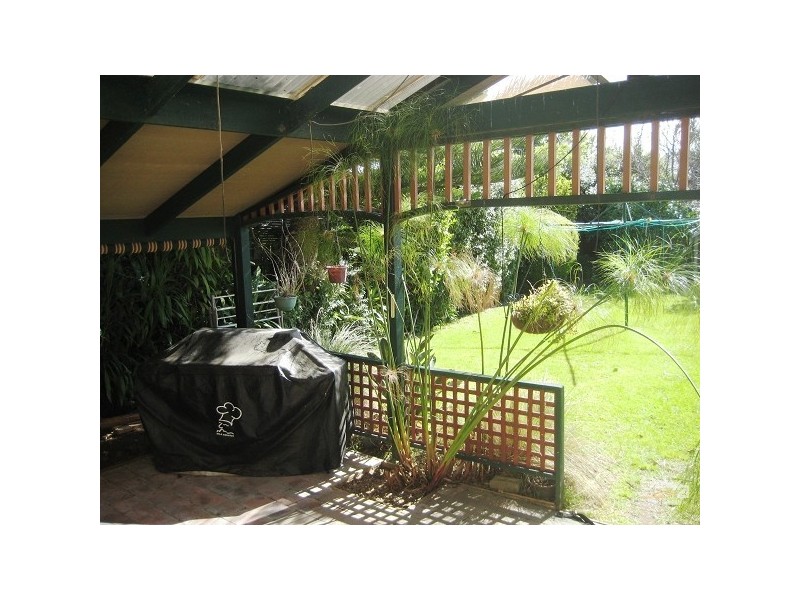 14 SKINNER STREET, Bittern VIC 3918