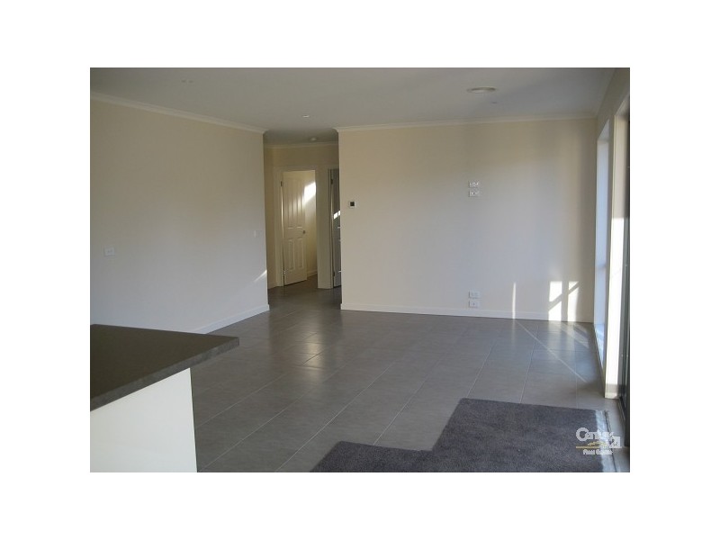 2/30 Martin Street, Hastings VIC 3915