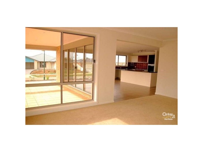 2 Jarrod Drive, Hastings VIC 3915