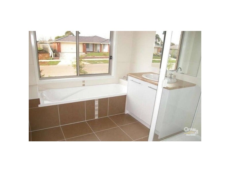 2 Jarrod Drive, Hastings VIC 3915