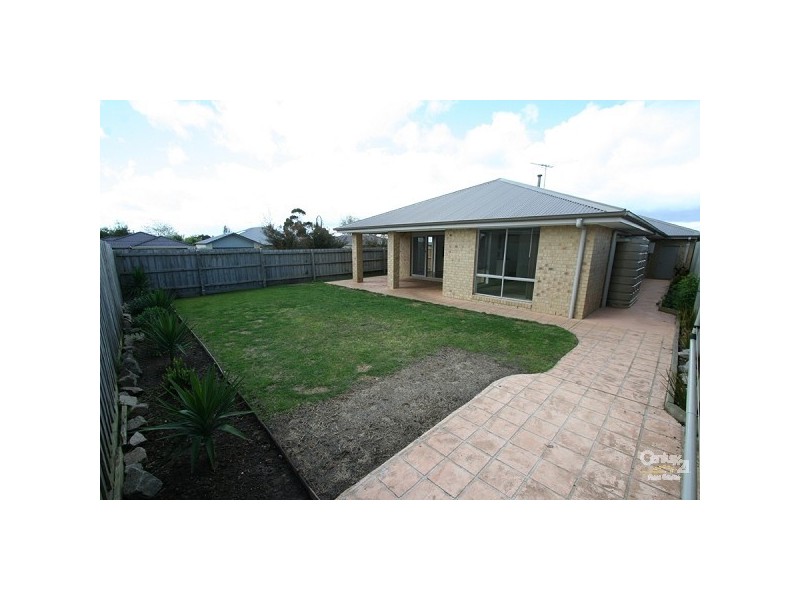 2 Jarrod Drive, Hastings VIC 3915