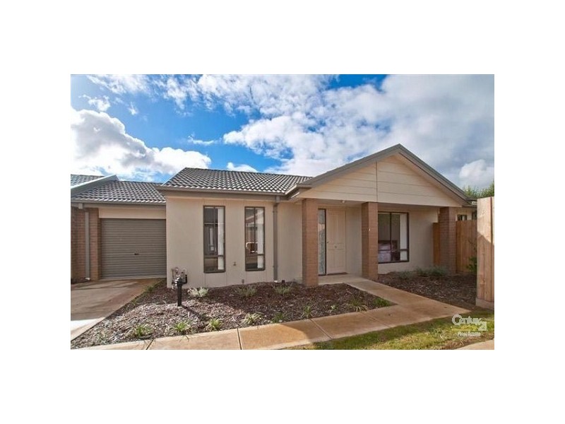 4/3 Elisa Place, Hastings VIC 3915