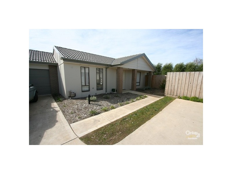 4/3 Elisa Place, Hastings VIC 3915