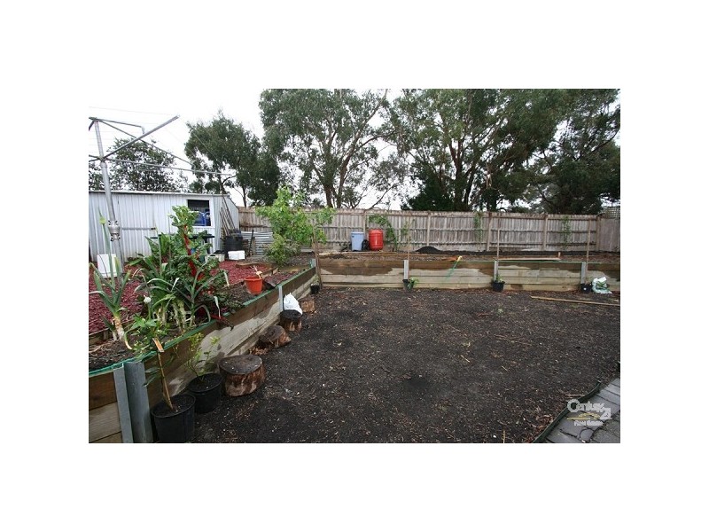 37 DEANSWOOD DRIVE, Somerville VIC 3912