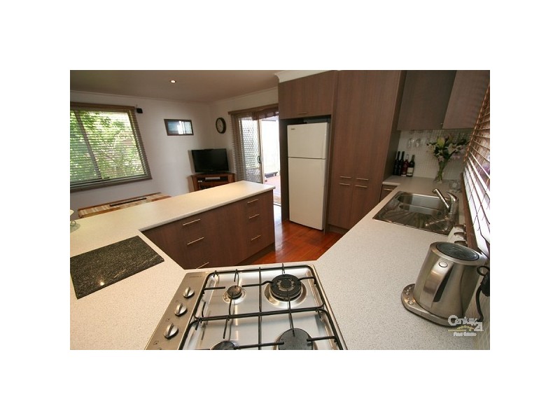 8 Stalwart Avenue, Hastings VIC 3915