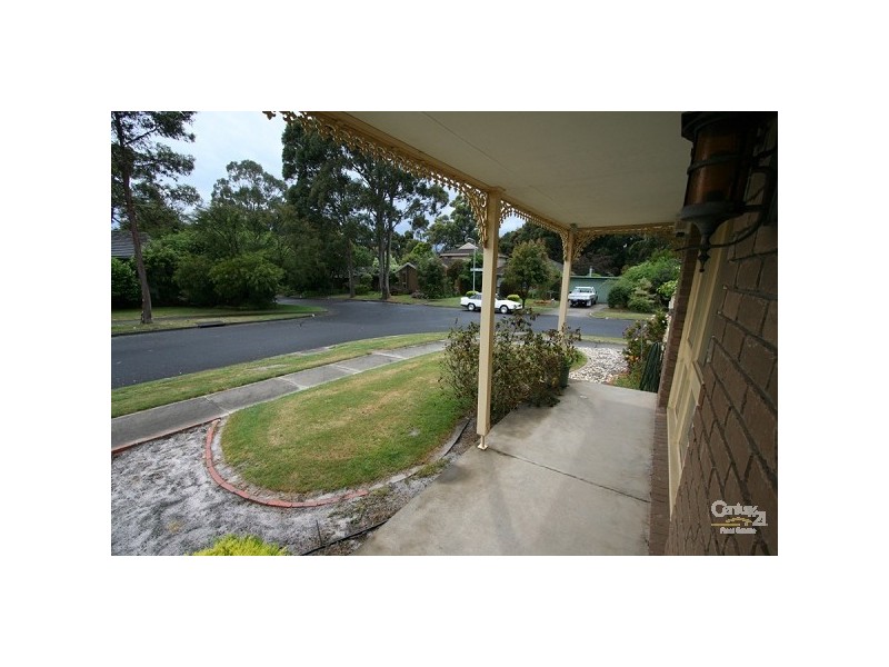 6 Guildford Close, Frankston VIC 3199