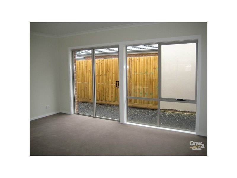 26/300 High Street, Hastings VIC 3915