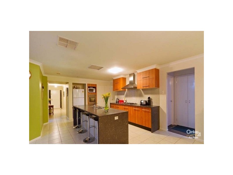 42 Matthew Circuit, Hastings VIC 3915