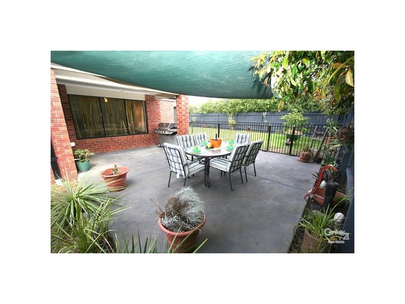 42 Matthew Circuit, Hastings VIC 3915