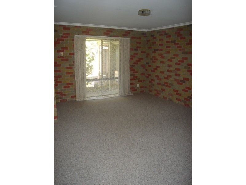 4/2 Simon Street, Hastings VIC 3915