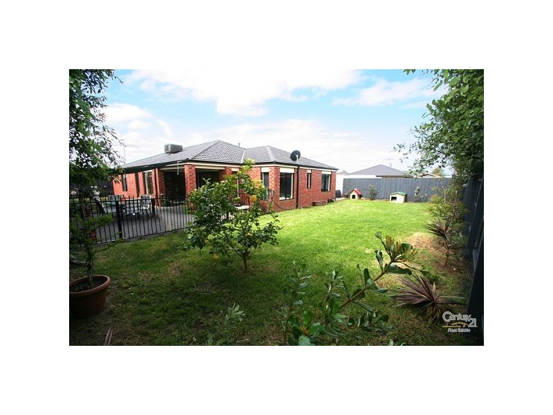 42 Matthew Circuit, Hastings VIC 3915