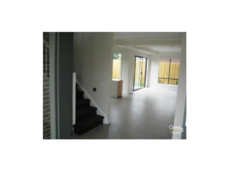 2/28 Martin Street, Hastings VIC 3915