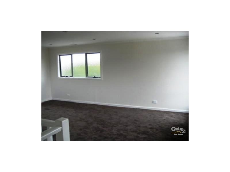 2/28 Martin Street, Hastings VIC 3915