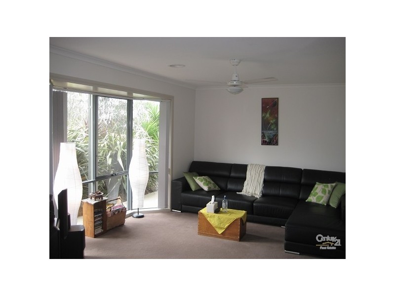 8 Seaspray Court, Hastings VIC 3915