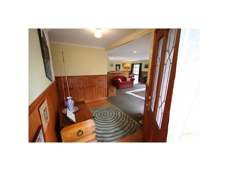 9 Loch Street, Crib Point VIC 3919