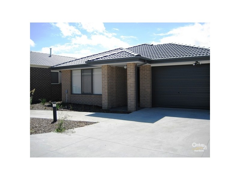 16/10 Kingfisher Court, Hastings VIC 3915