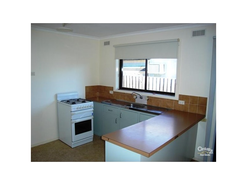 2/29 Edward Street, Hastings VIC 3915