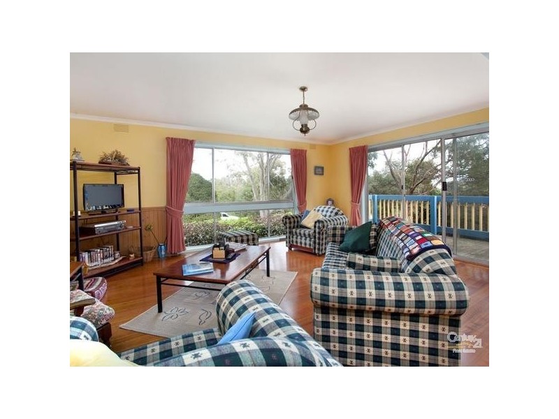 6 Lorne Grove, Somers VIC 3927