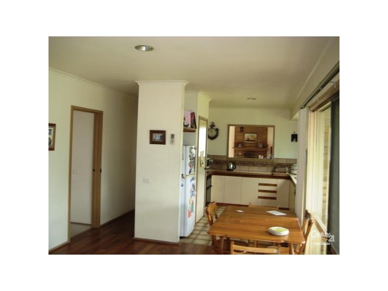 6 AUBURN COURT, Hastings VIC 3915