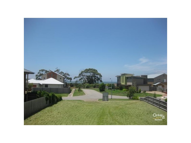 53 Warranqite Crescent, Hastings VIC 3915