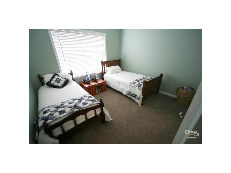 20 WILSON AVENUE, Bittern VIC 3918