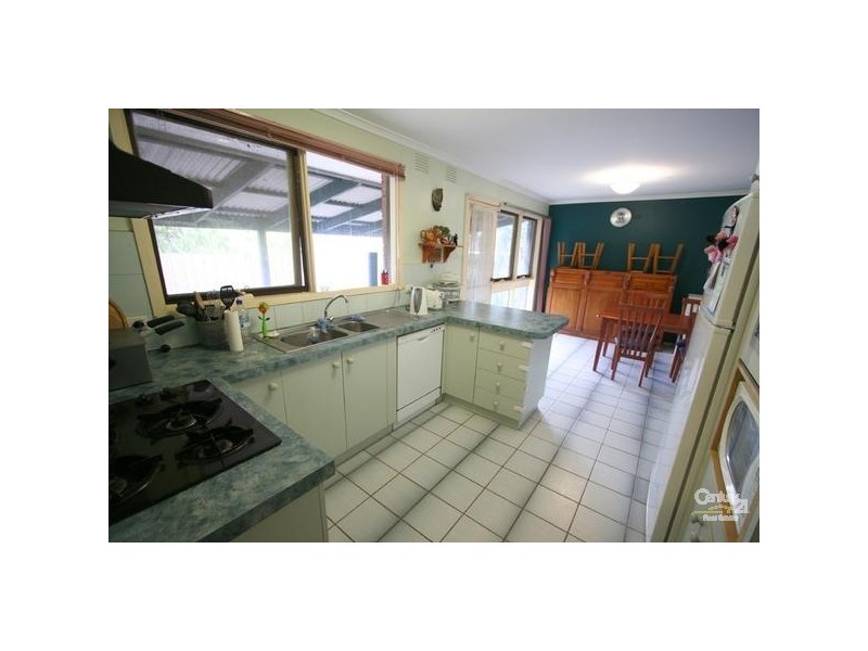 11 WESTMINSTER COURT, Somerville VIC 3912