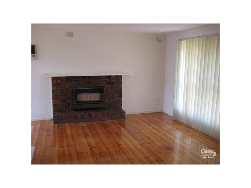 17 Railway Crescent, Hastings VIC 3915