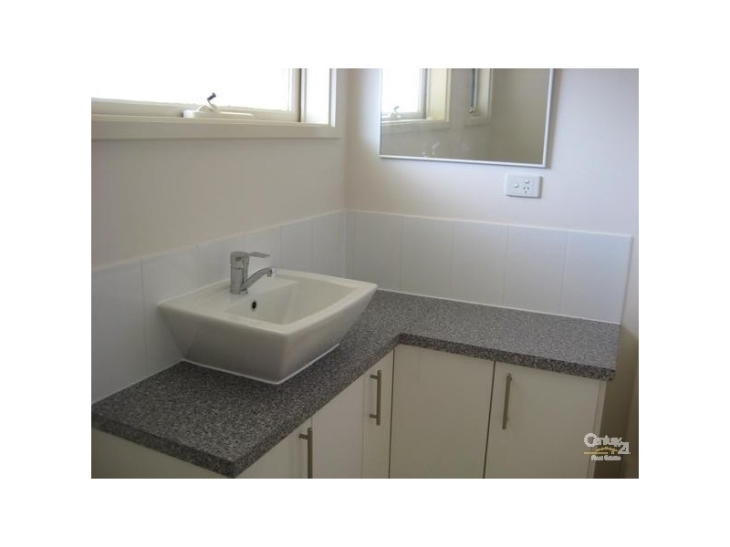 17 Railway Crescent, Hastings VIC 3915